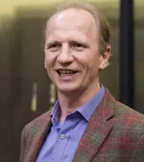 hans-peter-kohler-428x480-1.jpg